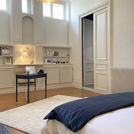 Le Crosne - Parking - Prestige - Calm Appartamento