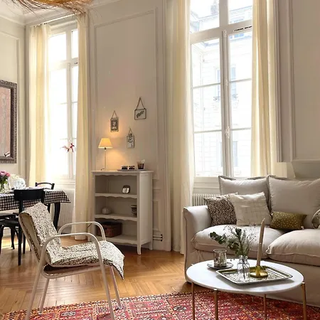 Le Crosne - Parking - Prestige - Calm