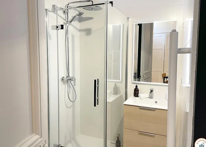 Le Crosne - Parking - Prestige - Calm Appartement Rouen