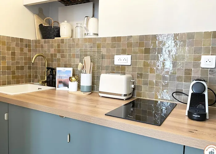 Le Crosne - Parking - Prestige - Calm Rouen