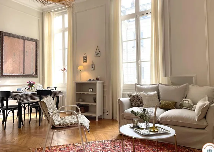 Le Crosne - Parking - Prestige - Calm